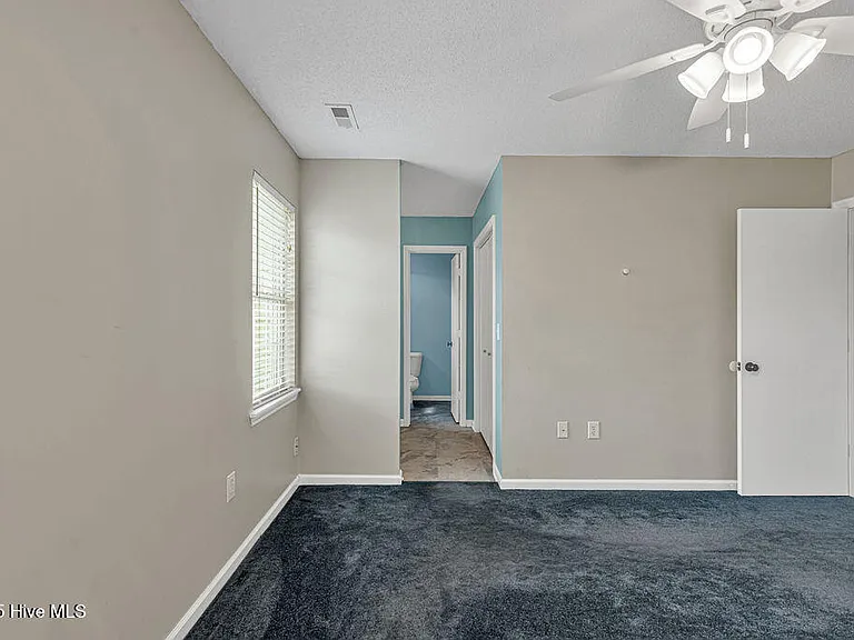 201 Ross Ct — Photo 27