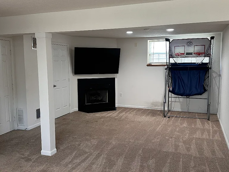 8257 Deering Oaks Dr — Photo 22