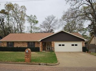 204 Leslie Dr, Whitehouse, TX 75791