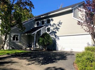 8 Moss Ln, Lafayette, CA 94549