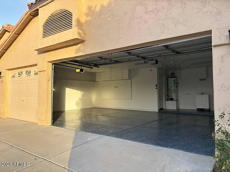 9621 W Potter Dr — Photo 2