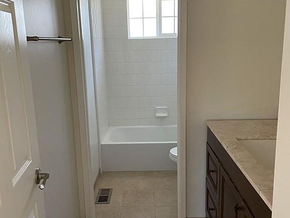 2 of 2 bathrooms