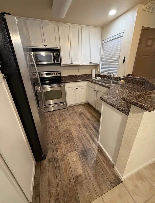 2 bed, 2.0 bath, 960 sqft, $2,000 — Photo 4