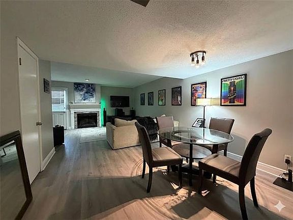 5th image of 3629 Ridgelake Dr APT 35