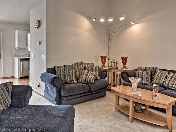 5th image of 3106 Blackhawk Dr