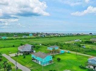 160 Ocean Tide Dr, Crystal Beach, TX 77650