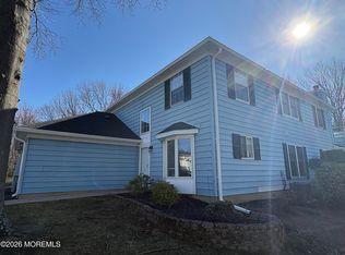 902 Buckingham Circle, Middletown, NJ 07748
