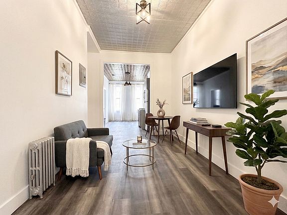 2nd image of 1931 Greene Ave #2RB