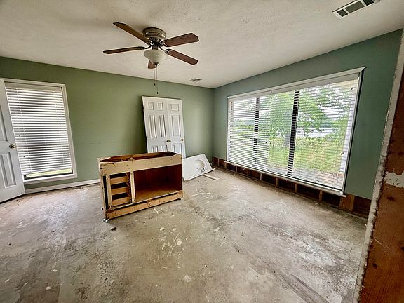 5th image of 570 Dorsey Moore Rd