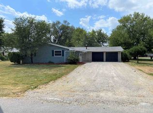 2726 Castle Dr, Fort Wayne, IN 46816