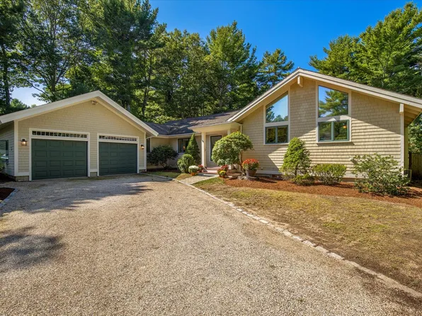 72 Walton Heath Way, Mashpee, MA 02649