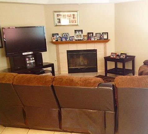 5th image of 25727 Fir Ave