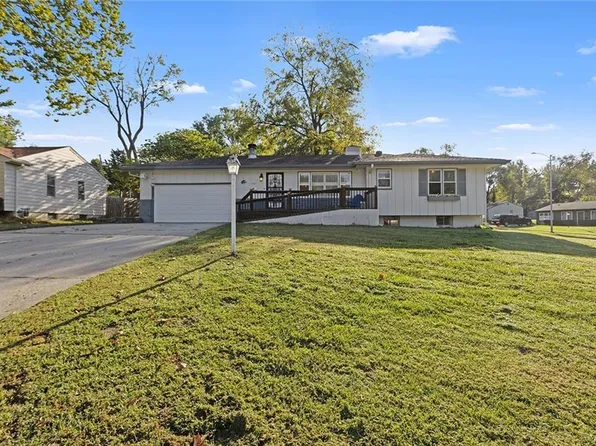 6401 N Central St, Gladstone, MO 64118