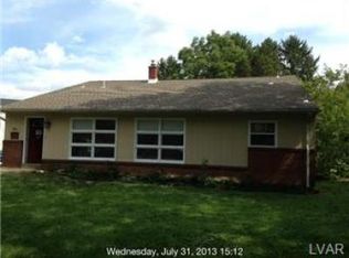 2095 Hopewell Rd, Bethlehem, PA 18017