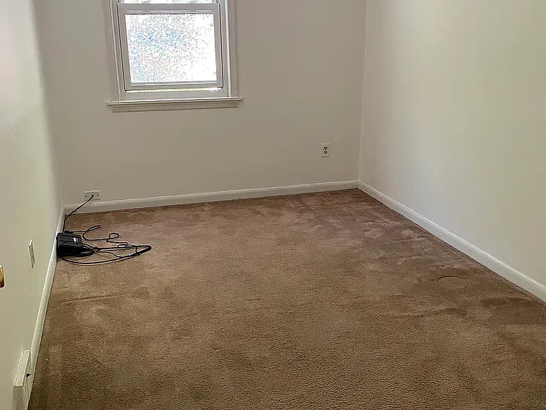 411 W Jefferson St — Photo 5