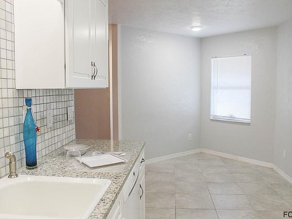 4th image of 33 Bunker Ln