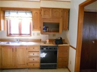 14 Avalon St, Revere, MA 02151