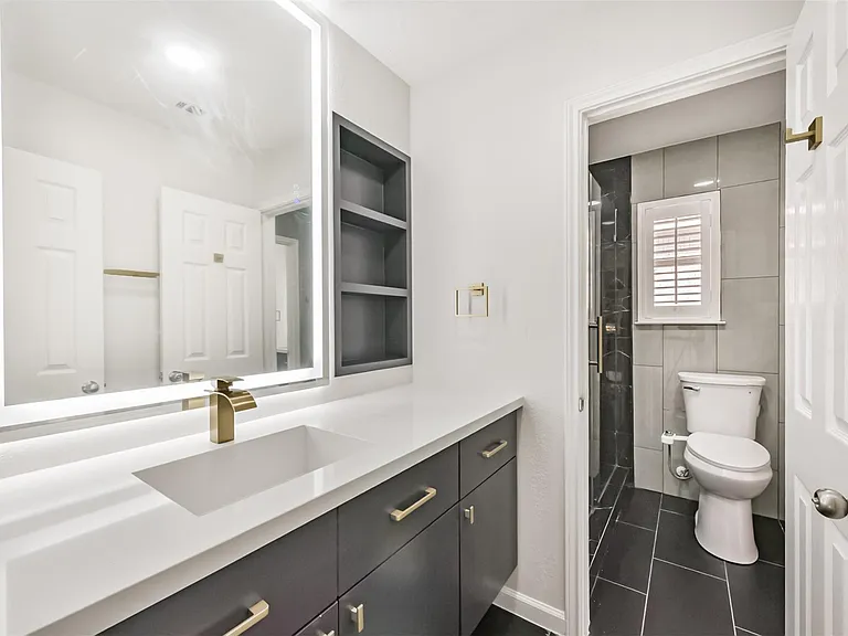 2315 Bending Spring Dr — Photo 41