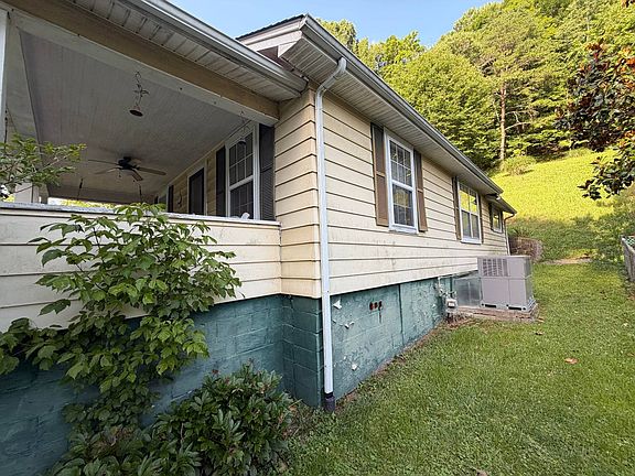 17th image of 1753 Sugar Creek Dr