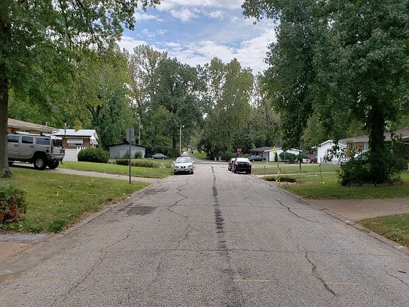 5th image of 10529 Edgefield Dr