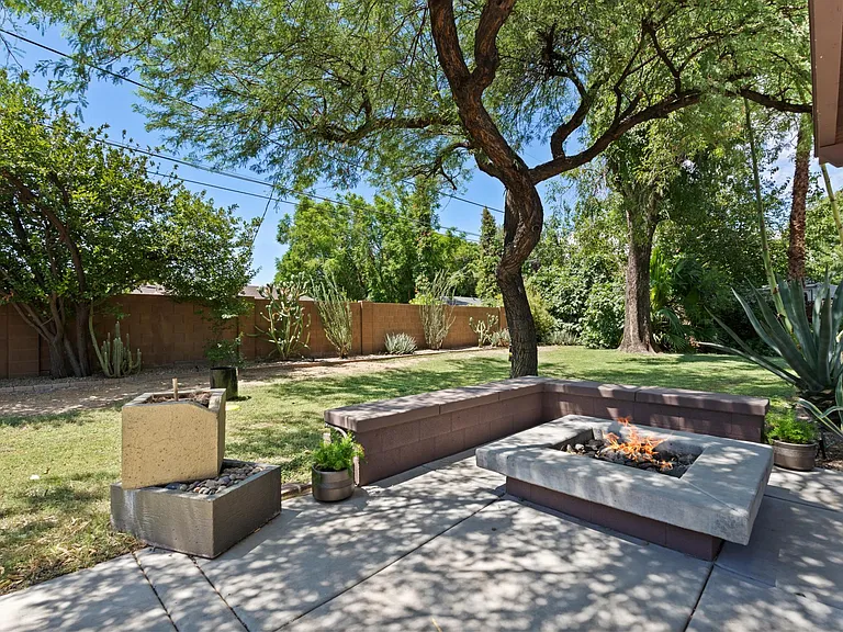 8744 N 6th Dr — Photo 21