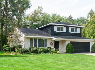 59 Lincolnshire Dr, Lincolnshire, IL 60069