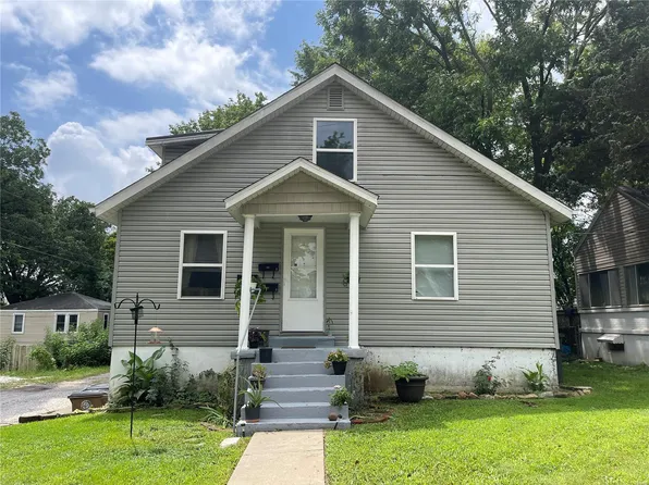 1825 Bloomfield Rd, Cape Girardeau, MO 63703