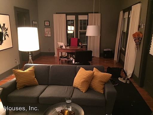 2nd image of 216 E Spring St