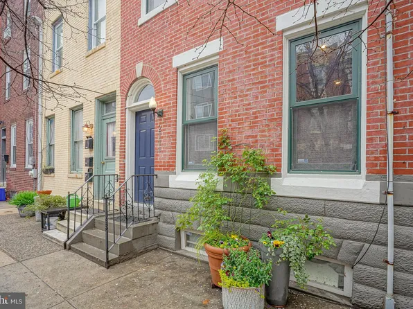 2111 Fitzwater St, Philadelphia, PA 19146