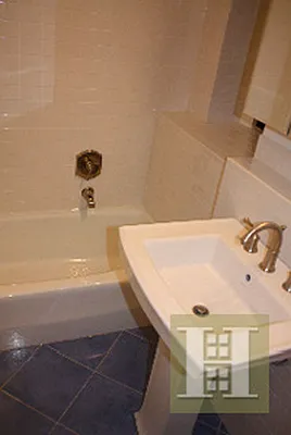 Rented by Halstead Real Estate | media 15