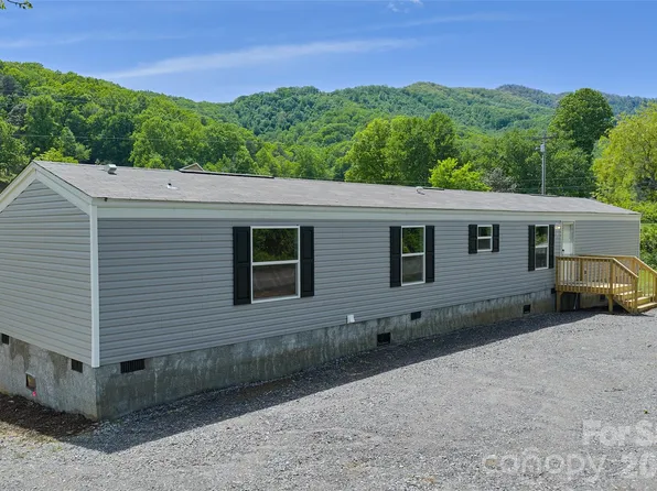 265 Curtis Creek Rd, Candler, NC 28715