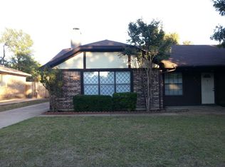 2914 Post Oak Dr, Euless, TX 76039