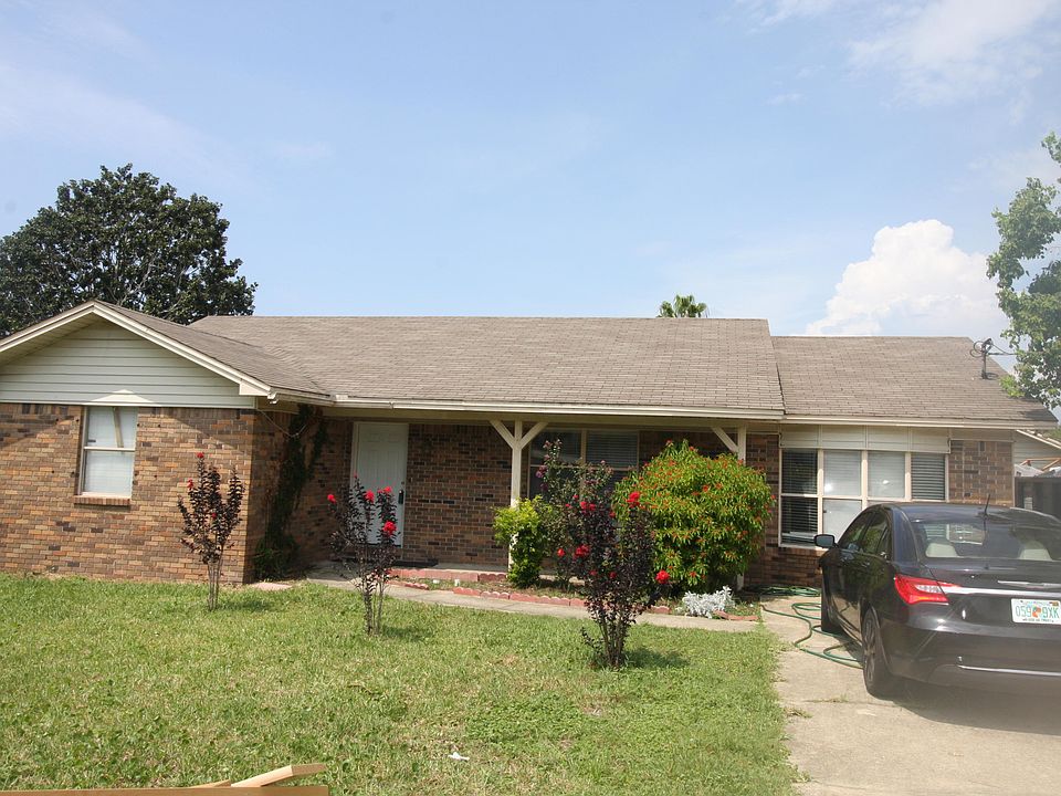 1st image of 419 Anderson Dr