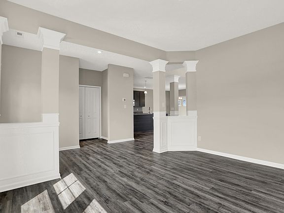 5th image of 3872 Railhead Ave