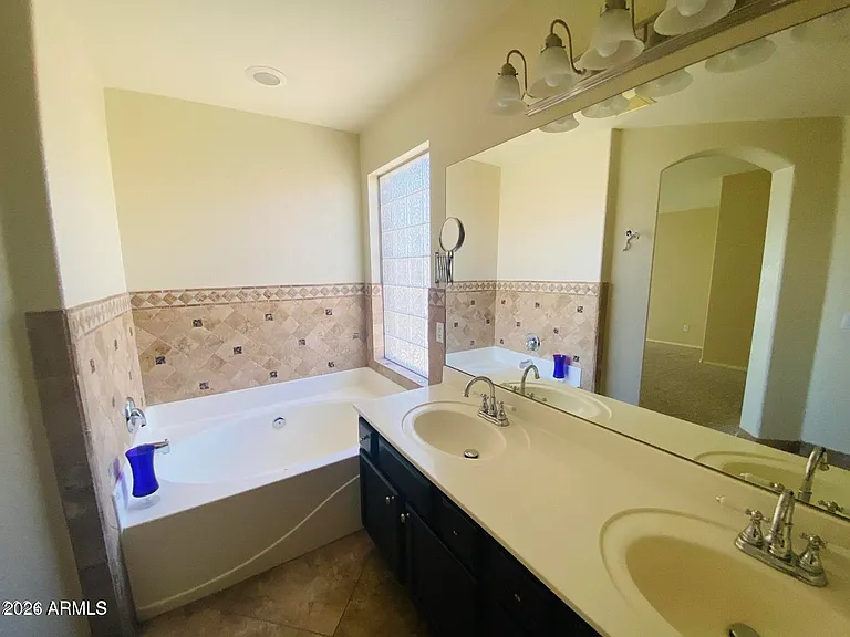 7203 W Irma Ln — Photo 25