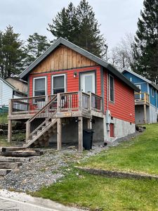 128 Brown St, Thomas, WV, 26292