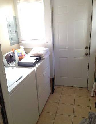 4th image of 1013 E Morris St