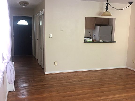 5th image of 2930 Mount Vernon Ave