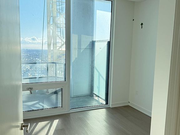 2nd image of 448 Burnhamthorpe Rd W #2111