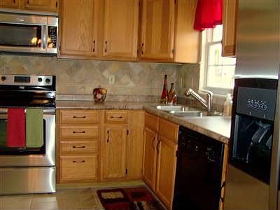 3rd image of 7927 Dorsetshire Dr