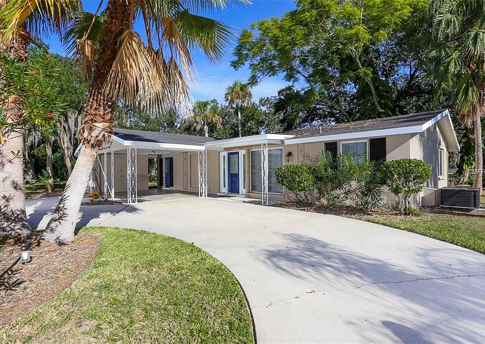 1st image of 6604 Glades Way