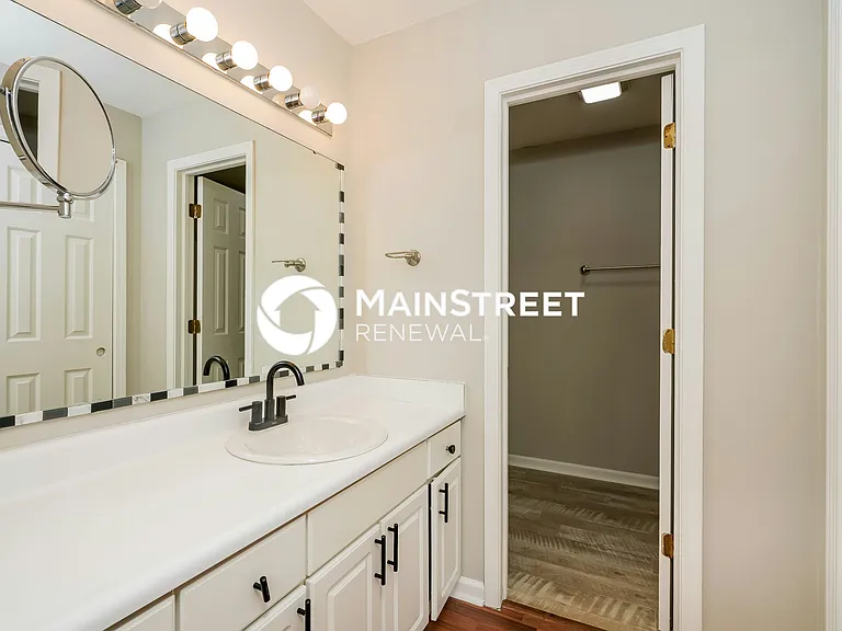 Main Bathroom