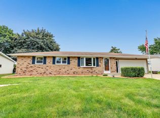 1491 Apache Ave, Green Bay, WI 54313