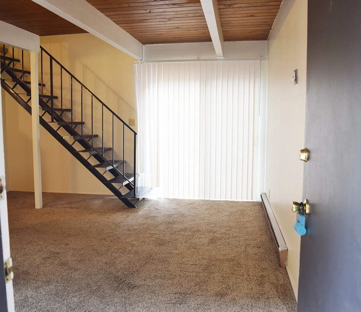 Building Photo - Norseman Apartments