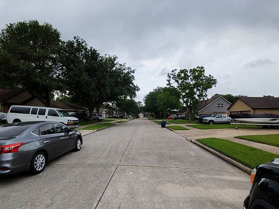 4th image of 420 Meadowpoint Dr
