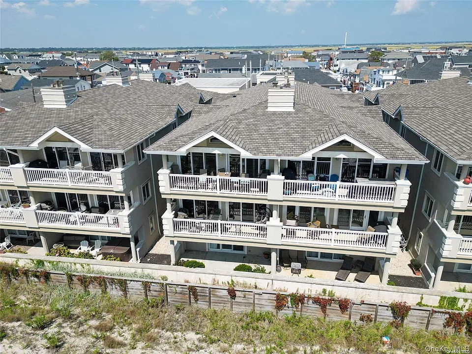 1051 Oceanfront #6