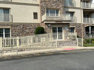 28 N De Baun Ave UNIT 201, Suffern, NY 10901