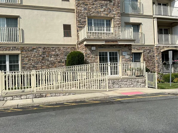 28 N De Baun Avenue #201, Suffern, NY 10901