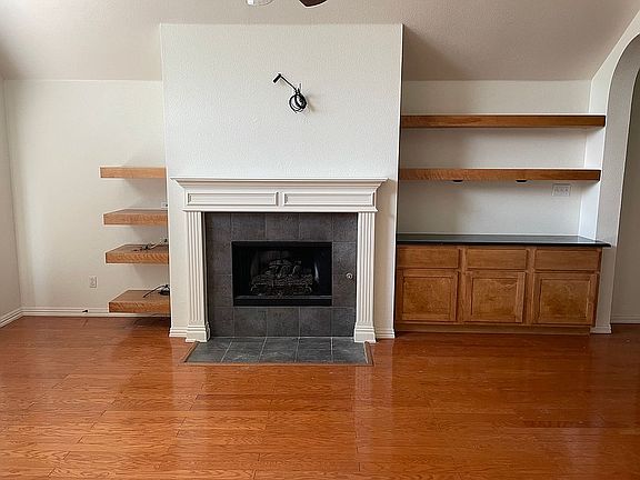 3rd image of 5509 Fairfax Ct