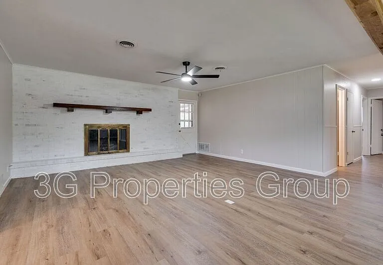 140 Joyce Dr — Photo 7